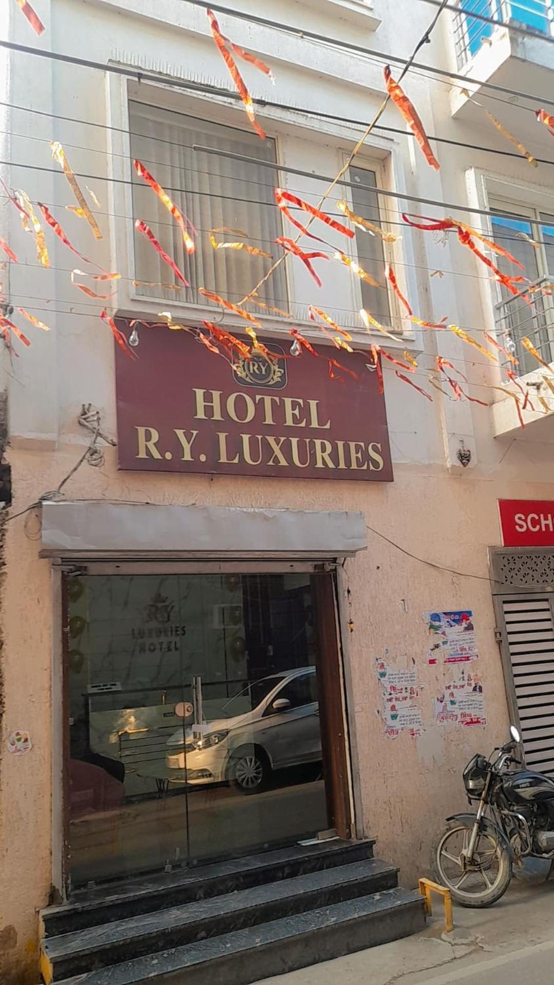 Ry Luxuries Hotel アムリトサル エクステリア 写真