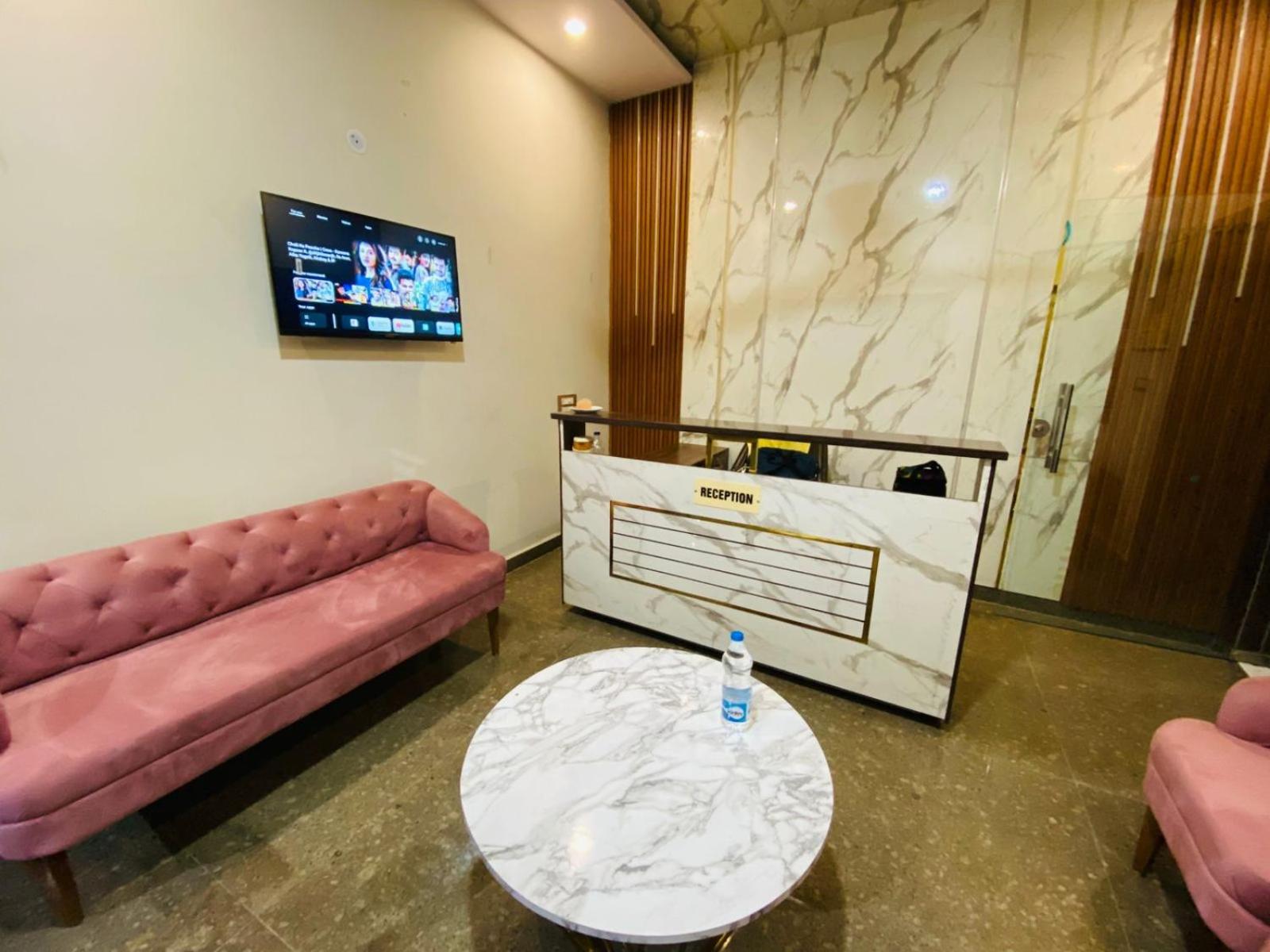 Ry Luxuries Hotel アムリトサル エクステリア 写真